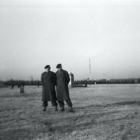 1954_02-Bergen-Belsen-bezocht